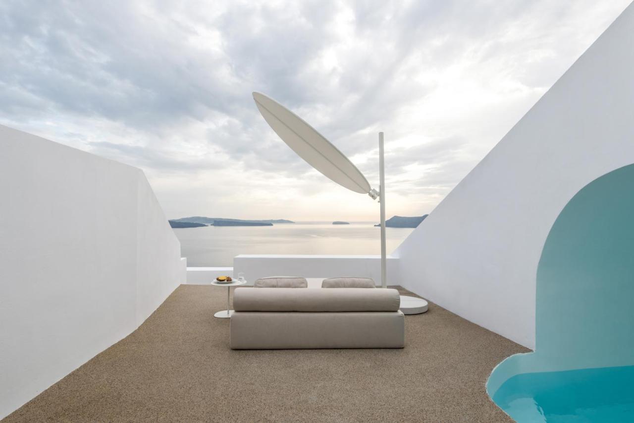 Iconic Suite Private Outdoor Plunge Pool Caldera View,983014795:JPEG